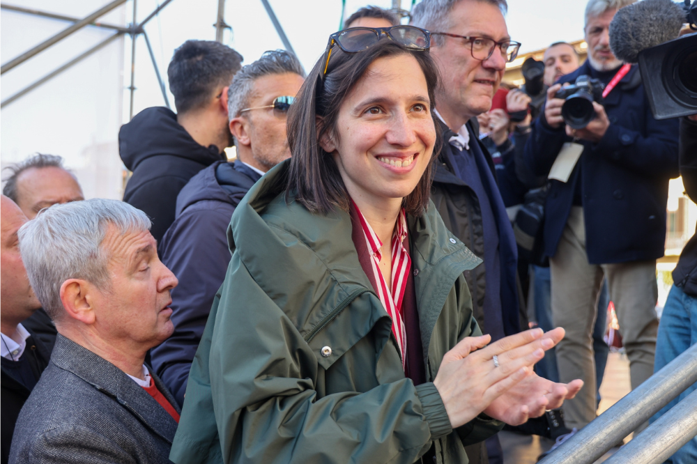 Schlein in via Mariti: “Servono le stesse tutele per appalti pubblici e privati”